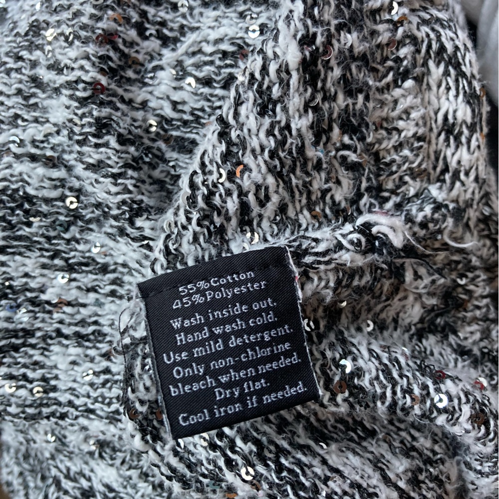 Rock & Republic black and white sweater with sequins, size medium - Picture 10 of 13